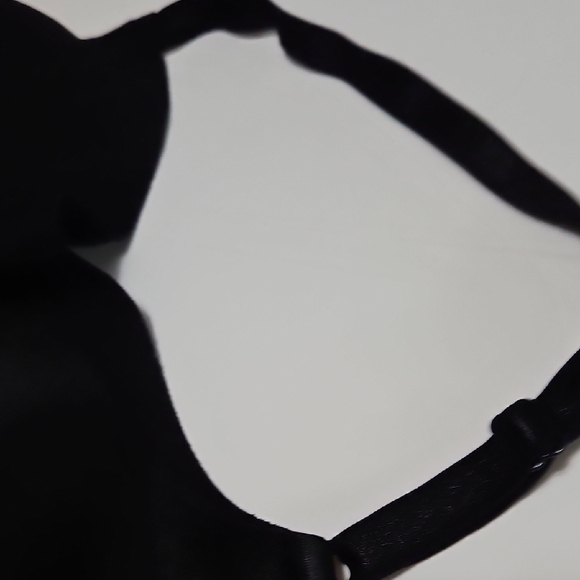 Black Women's Warner's Intimate Wireless Padded Bra Size 36B #1287 - Picture 9 of 9